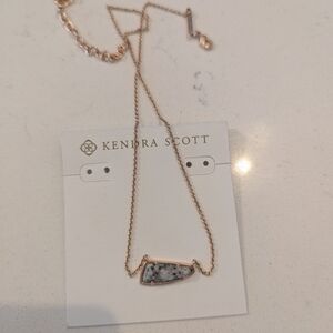 Kendra Scott necklace